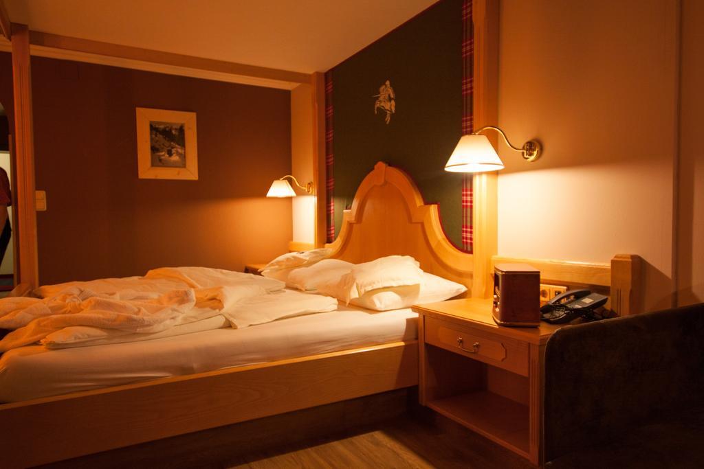 Hotel "Zum Ritter" Tannheim Zewnętrze zdjęcie